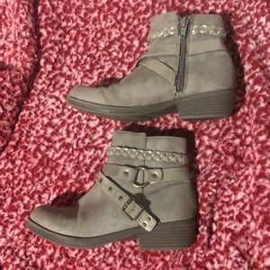 Girls Ankle Boots size 1